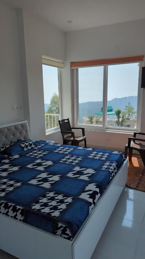 King Room with Mountain View