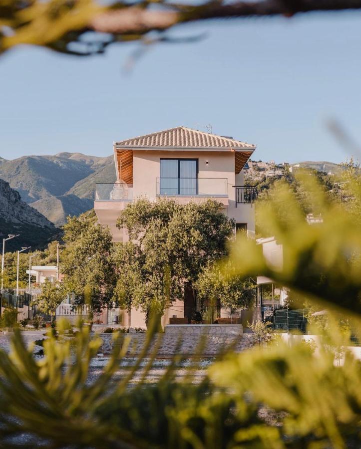 Vila Natali - B&B Himarë