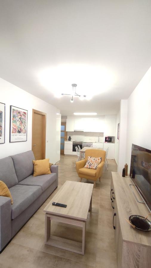 AG Piso Mar do Barbanza I a 150m de playa para 6 - B&B Boiro