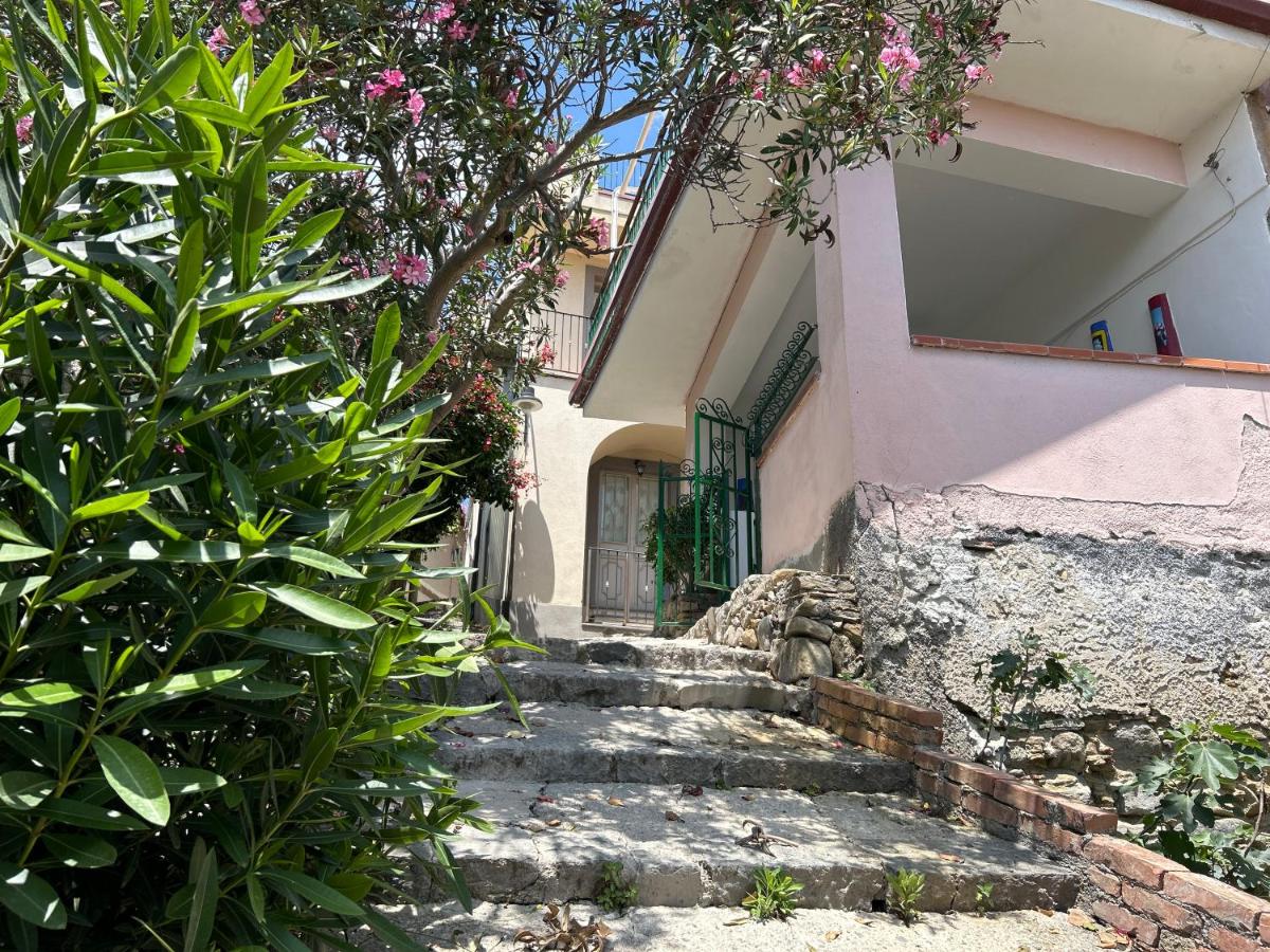 La Casa Del Borgo Cavallaro - Bed and Breakfast Gaggi