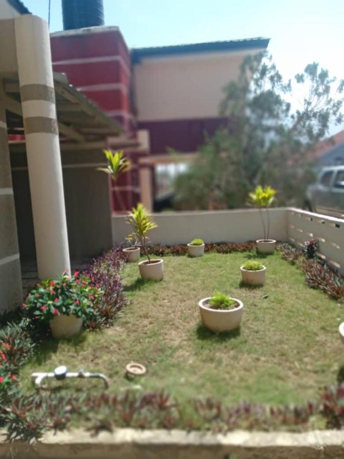 Spintex Villas - Available for Long Term Rentals - Chambres d’hôtes Ablekuma