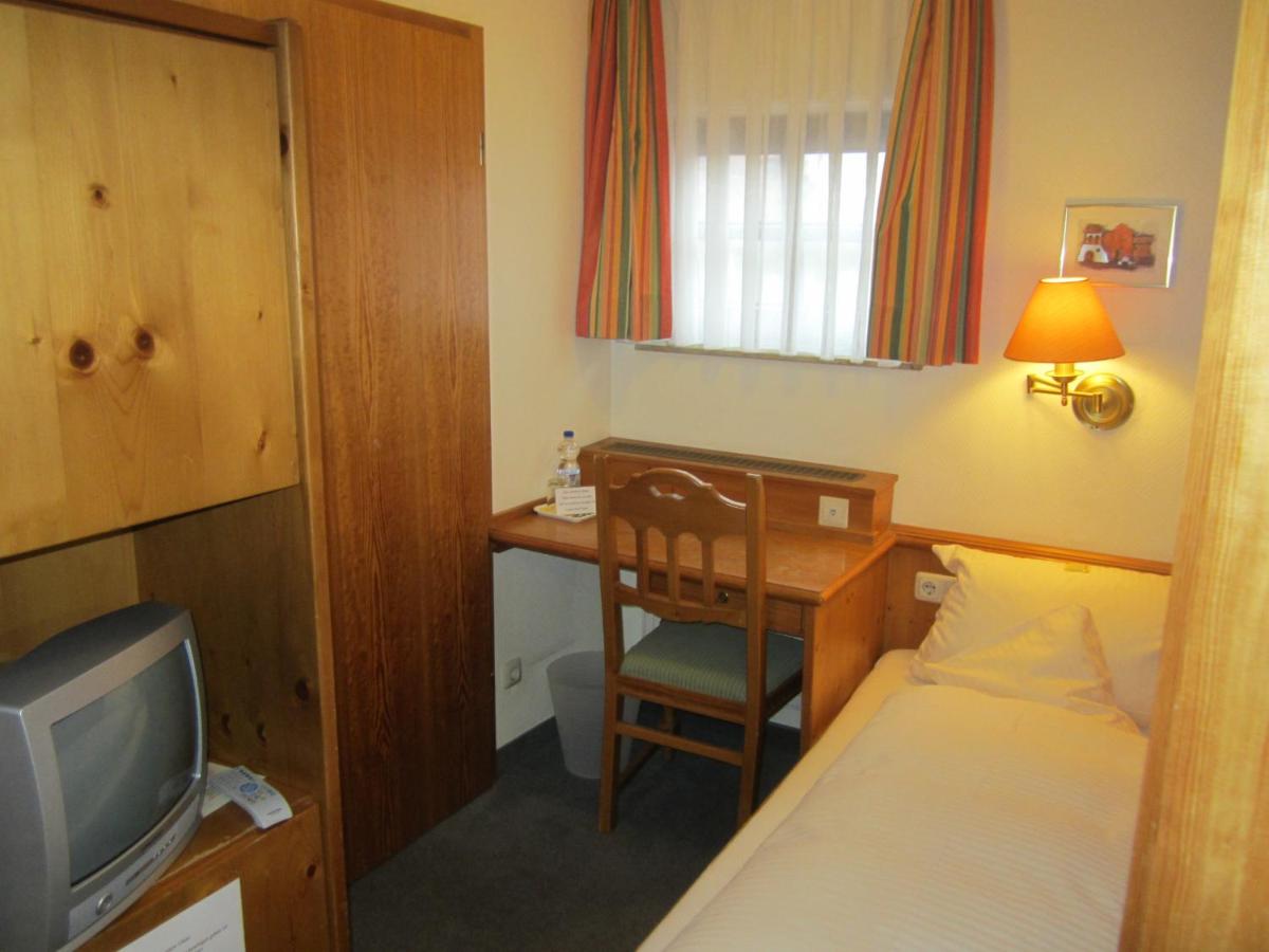 Economy Single Room