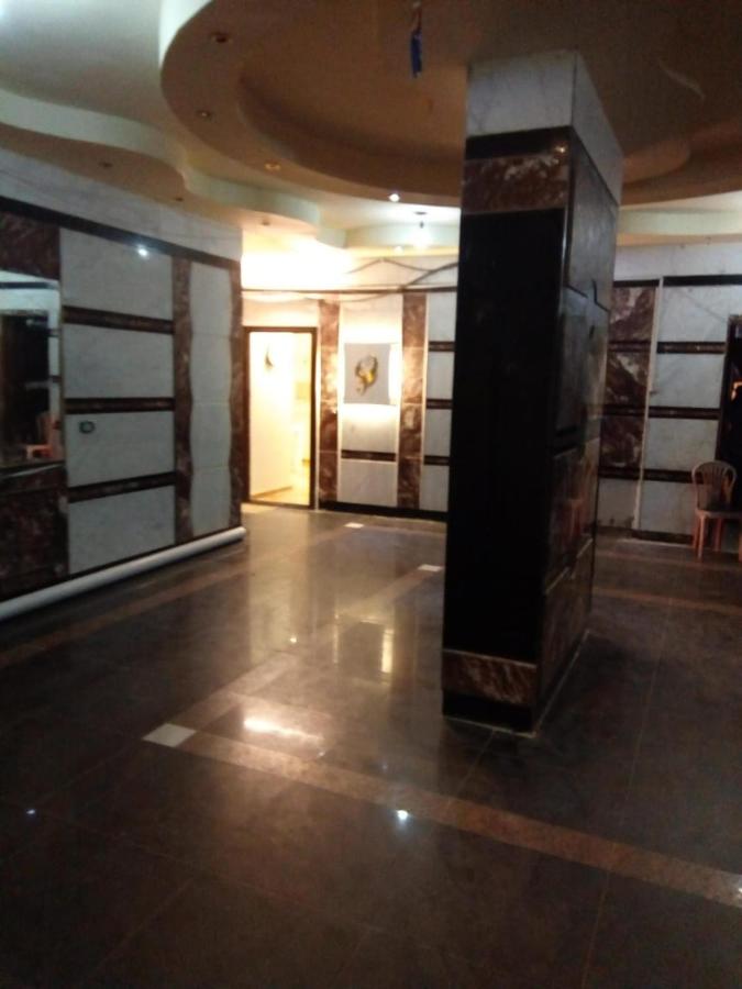 شقق هوليداي شقة لك بالكامل ثلاث غرف و حمام و مطبخ و انتريه و شرفة - Chambres d’hôtes
