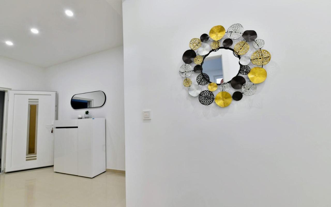 Apartment Mary 3 - B&B Malinska