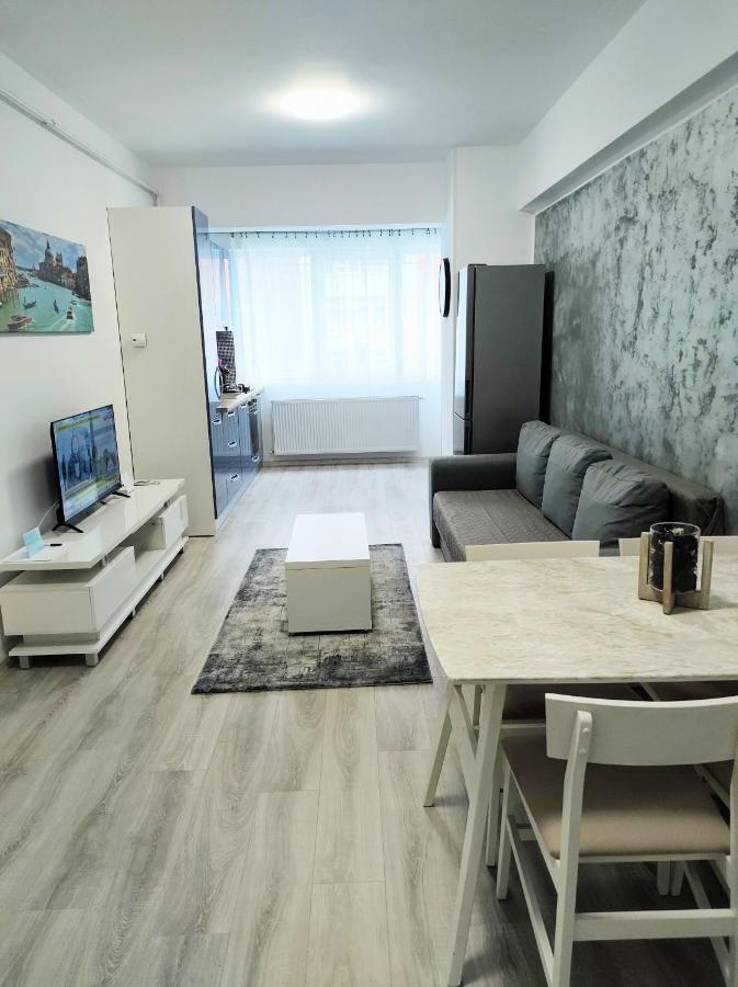 Simona Apartament Iulius Mall - B&B Iași