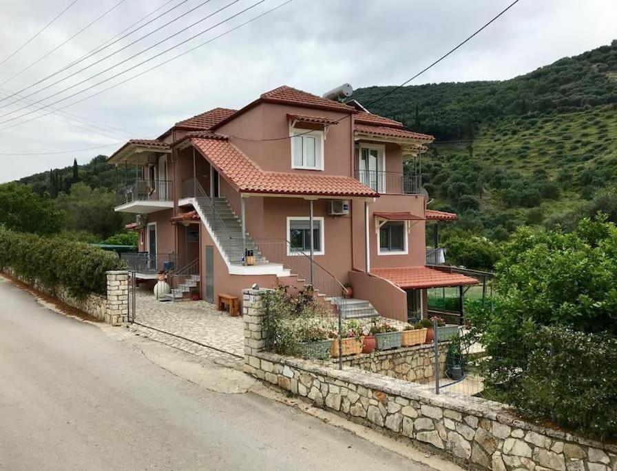 PargaLand Apartment Νο1 - Ferienwohnung