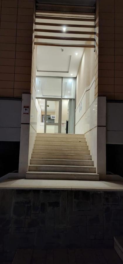 BlueCoast Apartment Vlore - Chambres d’hôtes Vlora