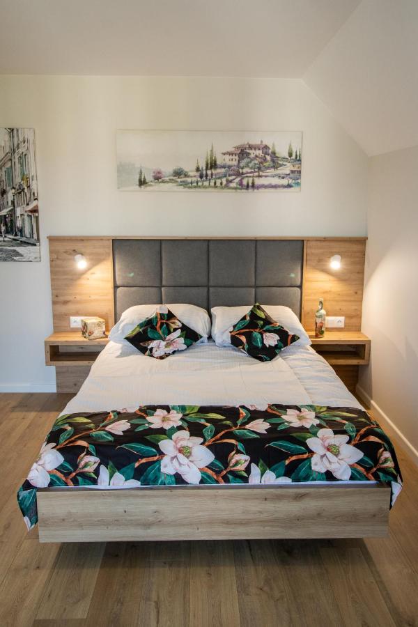 Deluxe Double Room with Balcony and Sea View