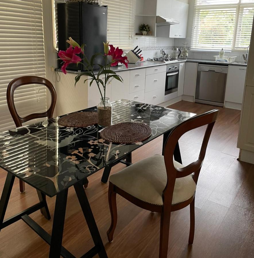 B&B Glen Waverley - Beautiful Glen Waverley Park Lands - Bed and Breakfast Glen Waverley