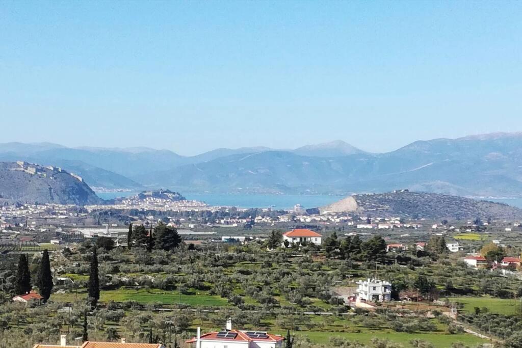 Nafplio, hill with an amazing view - Ferienwohnung Nafplion