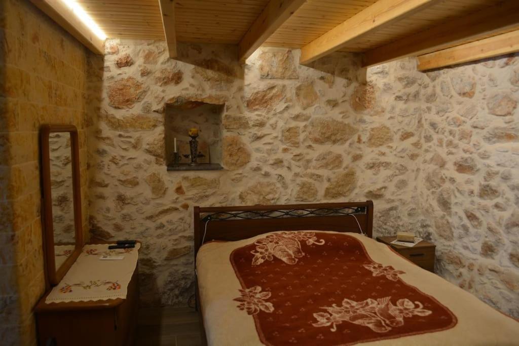 Traditional Chios House - B&B Ágios Geórgios Sykoúsis