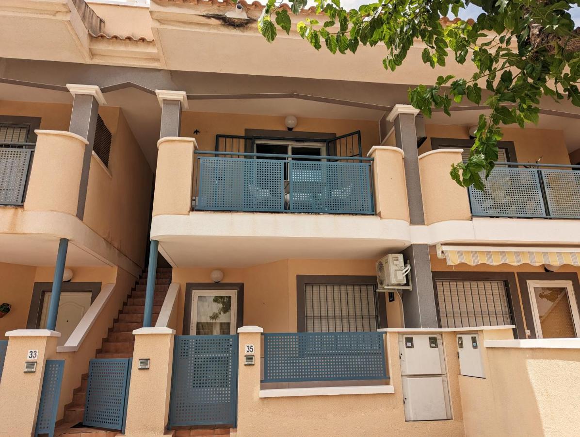 Apartamento Las Palmeras - Con Terraza, barbacoa, aire acondicionado y a 250m de la playa! - Chambres d'hôtes Los Alcázares