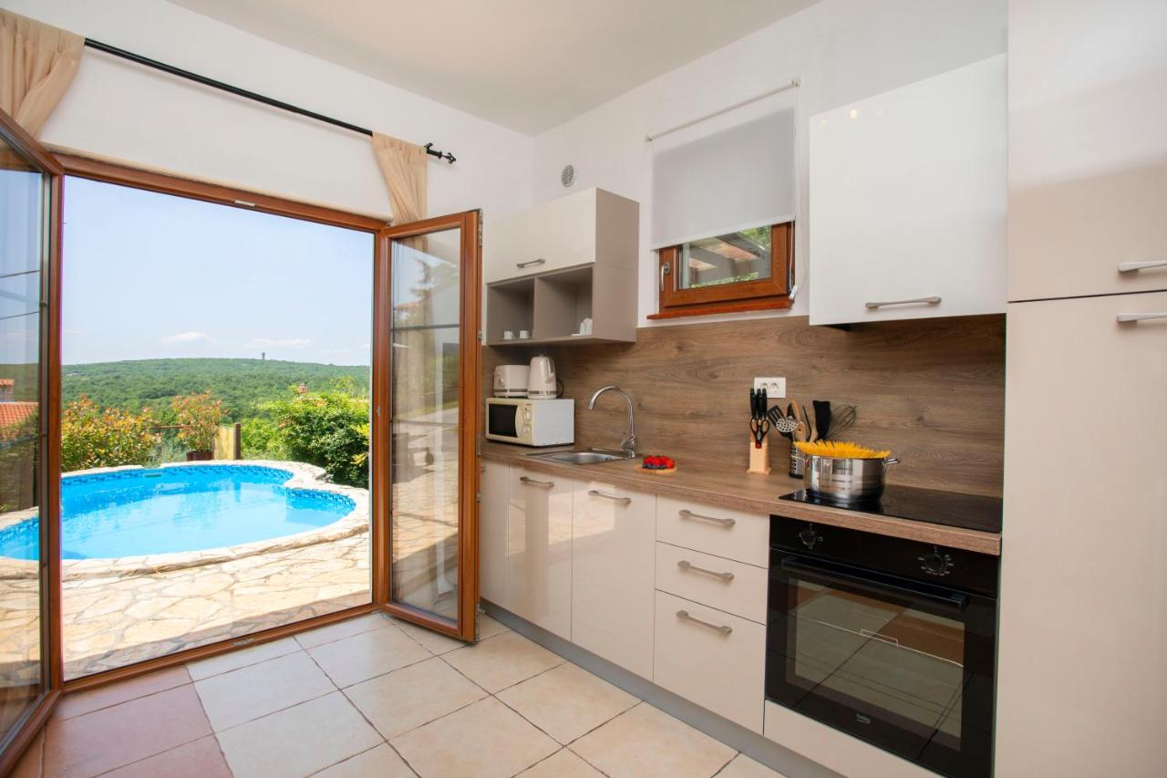 B&B Labin - Holiday Home Deborah with Private Pool - Bed and Breakfast Labin