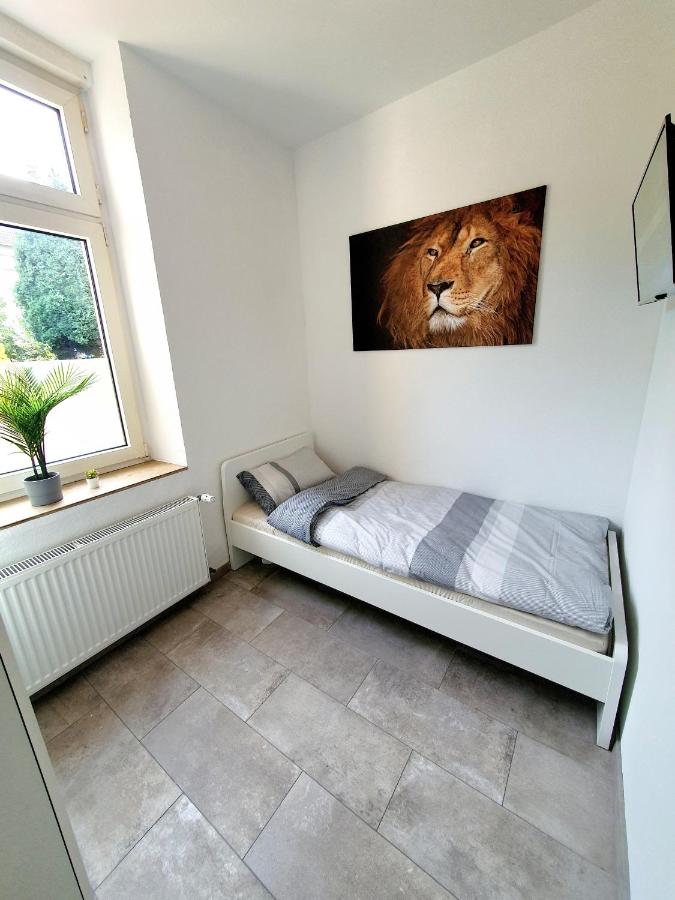 Stadtmensch Oberhausen 3 Schlafzimmer - B&B