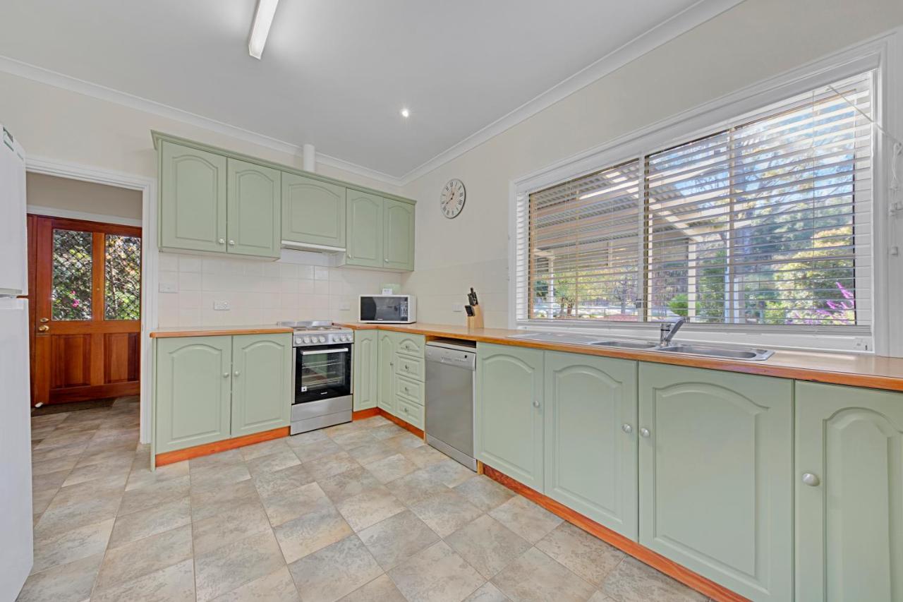 406 Back Porepunkah Road, Bright - B&B Bright