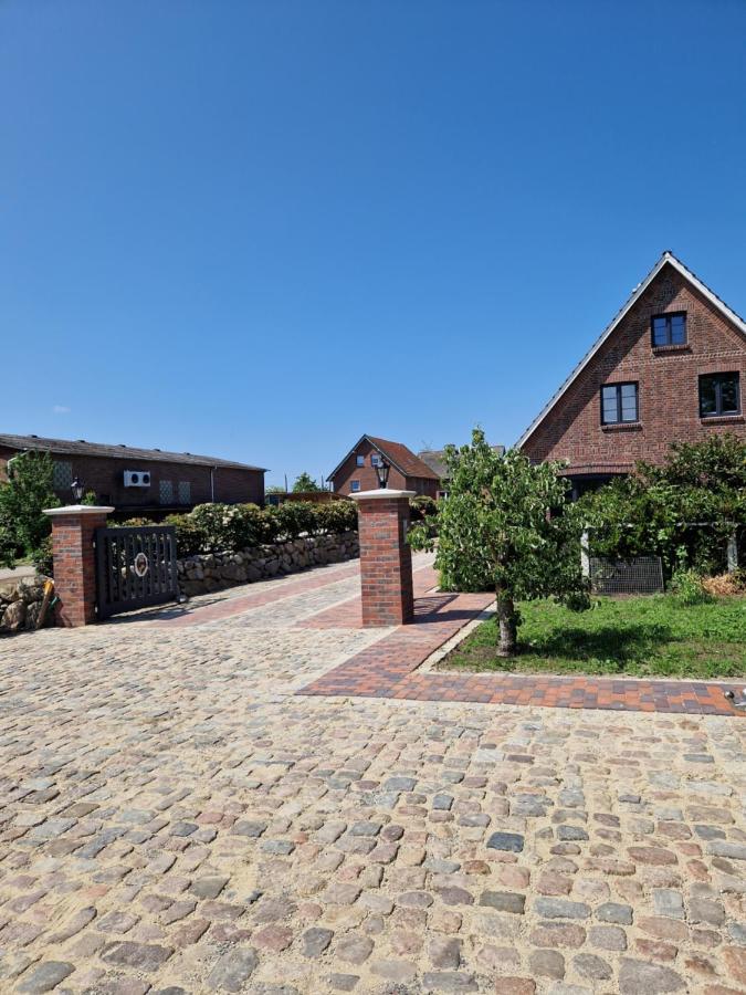 Ferienwohnung Am Deich - Bed and Breakfast