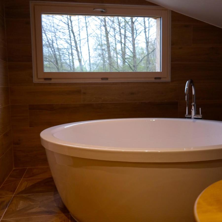 Deluxe Doppelzimmer Forest mit Badewanne