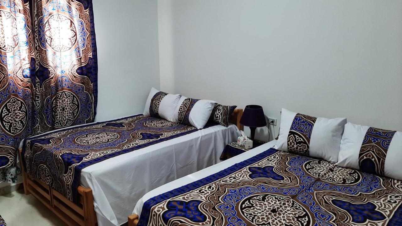 Deluxe Zimmer (2 Erwachsene & 1 Kind)