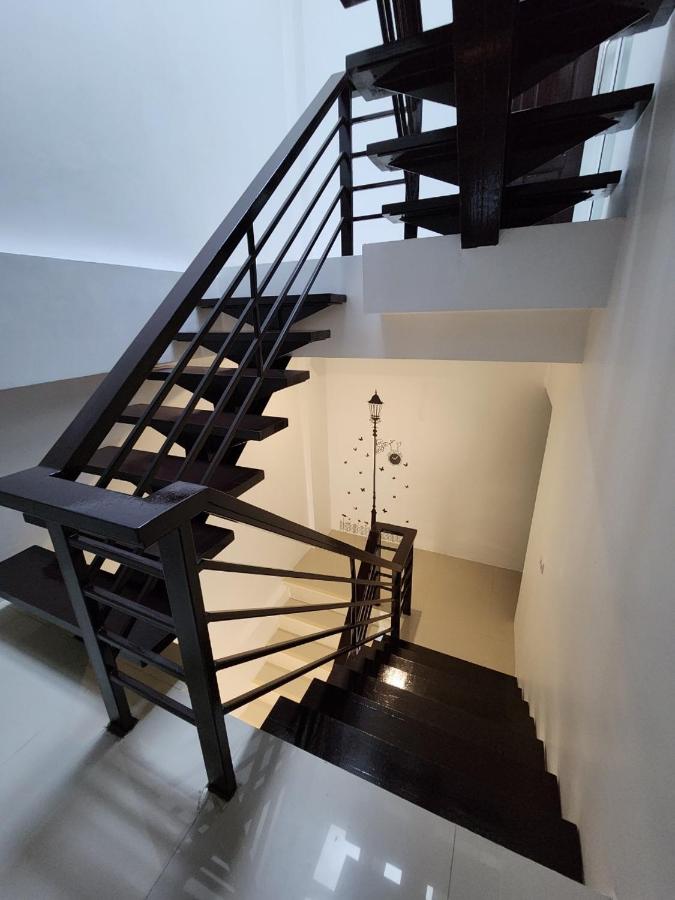 Boxsoon nimman 1 # 5beds 4baths - Chambres d’hôtes Chiang Mai