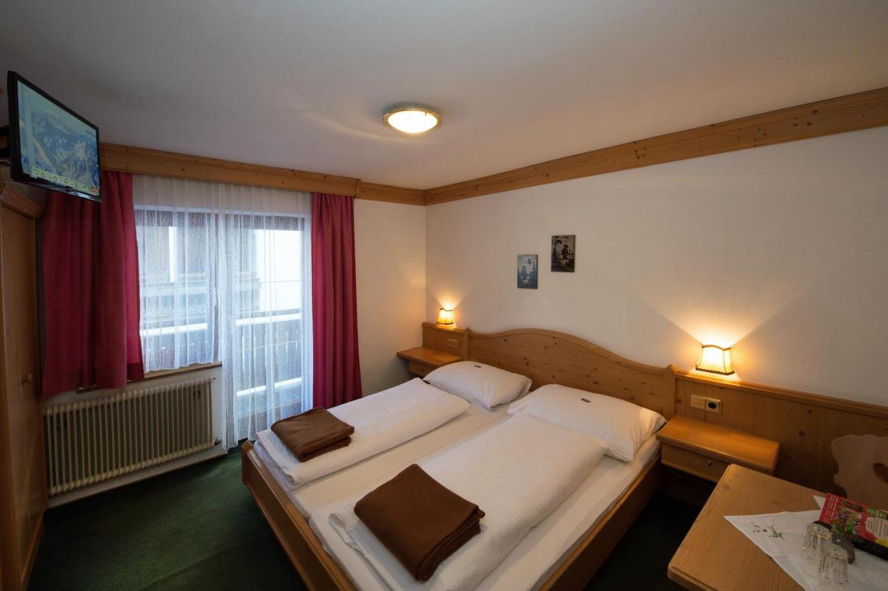 Doppelzimmer mit Balkon