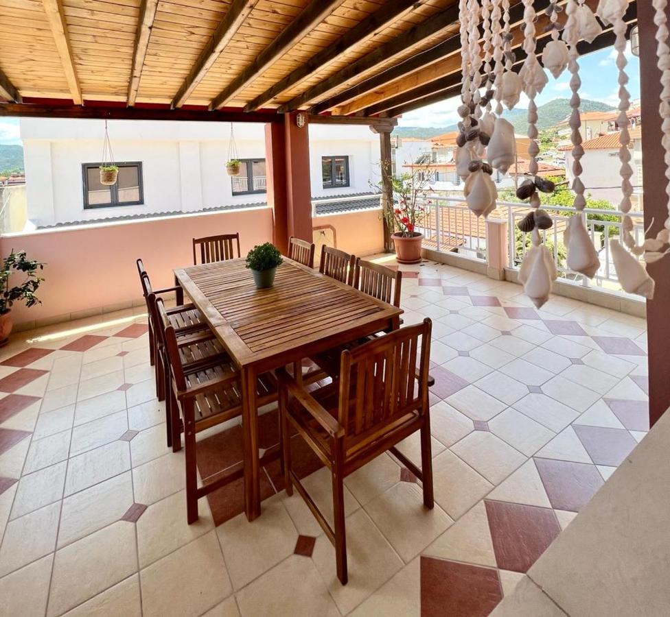 Villa Afroditi Sarti - B&B