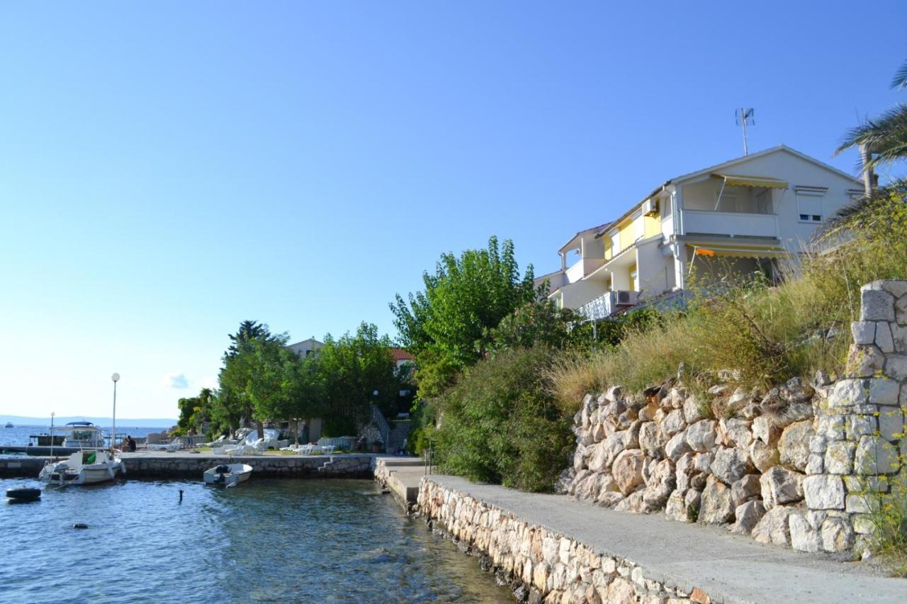 Apartments in Supetarska Draga with sea view, terrace, air conditioning, WiFi 4551-1 and 4551-2 - B&B