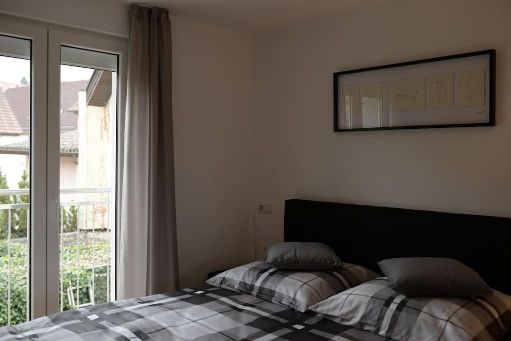 Wohnung Nr. 2 - 2,5 Zimmer Obergeschoss Wohnung - B&B