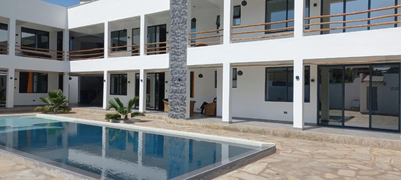 B&B Diani Beach - V-Szameitat Homes, Kongo River - Bed and Breakfast Diani Beach