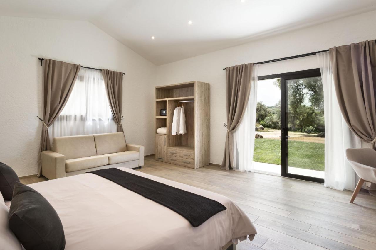 Queen Room with Garden View