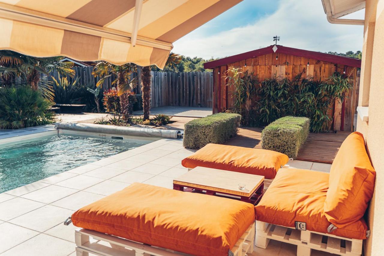 Superbe Villa avec Piscine à 10 min de l'Océan - B&B Mézos