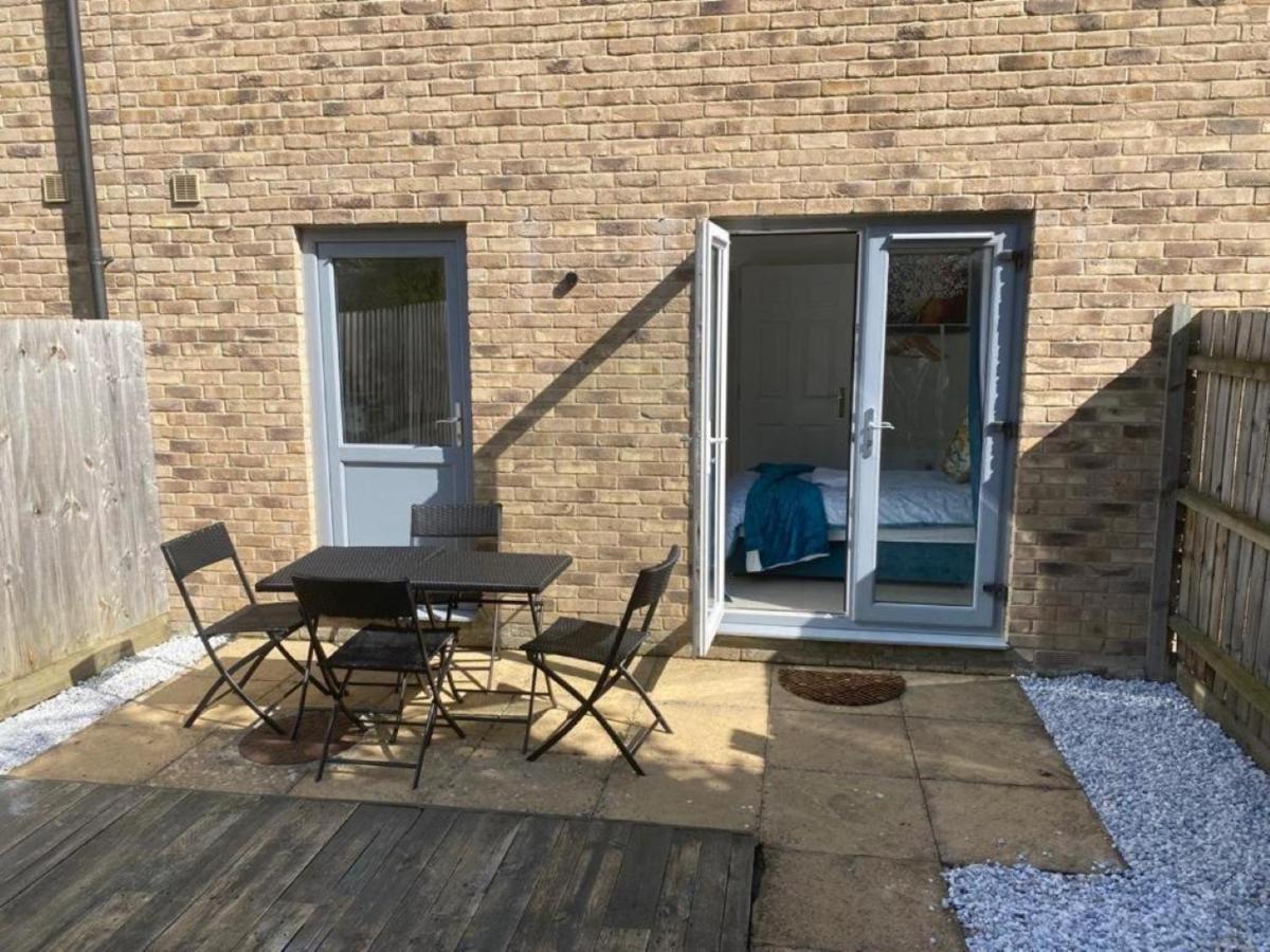 Warm & Homely Milton Rd House w Big Garden, High Speed WIFI & Free Parking - B&B Cambridge