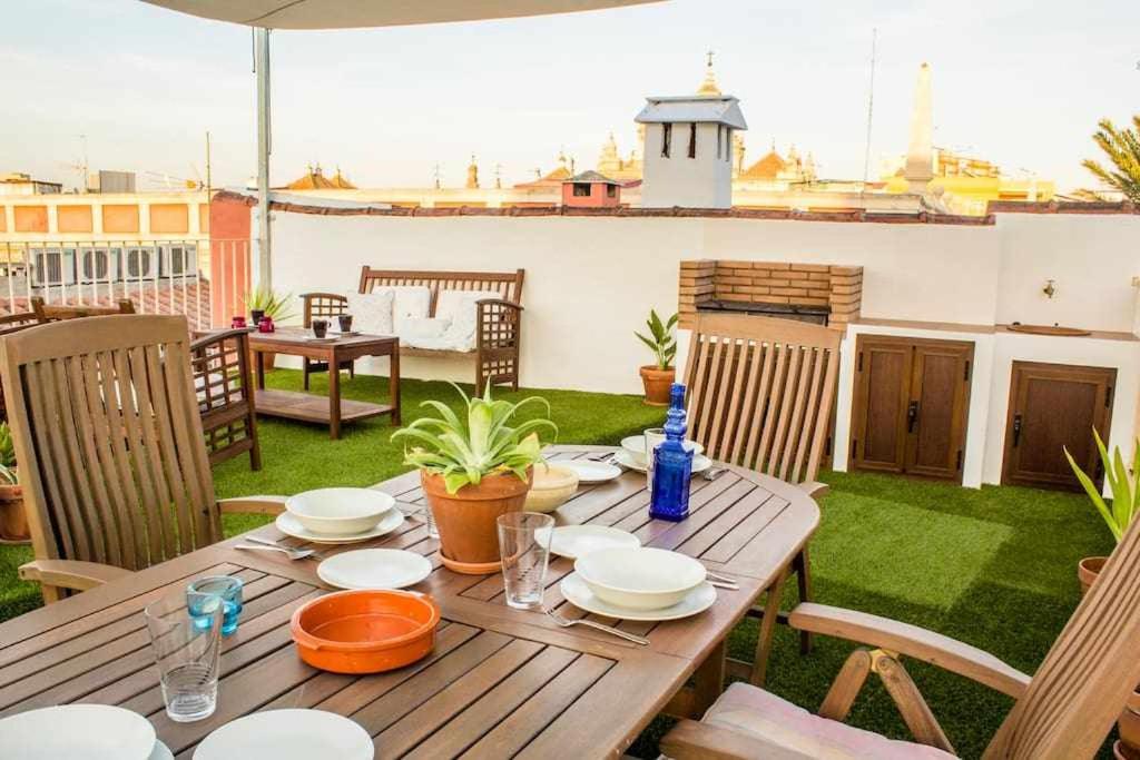 Ático con piscina junto catedral de Sevilla - B&B Sevilla
