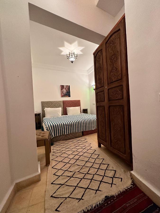 Doppel- oder Zweibettzimmer