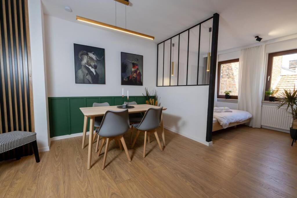 B&B Wittenberg - Design & Chill #Altstadt #Beamer - Bed and Breakfast Wittenberg