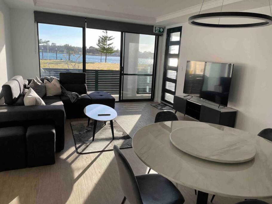 New ground floor 2 bed/2 bath Apartment Marina - B&B