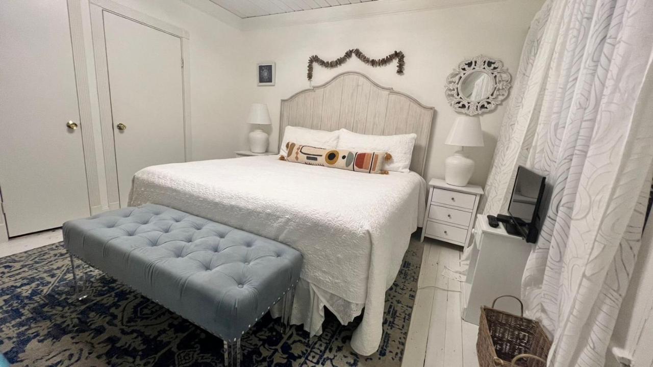King Room with Garden View