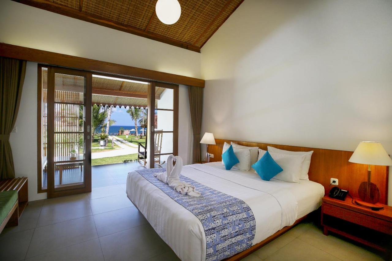 Deluxe Zimmer mit Kingsize-Bett und Meerblick