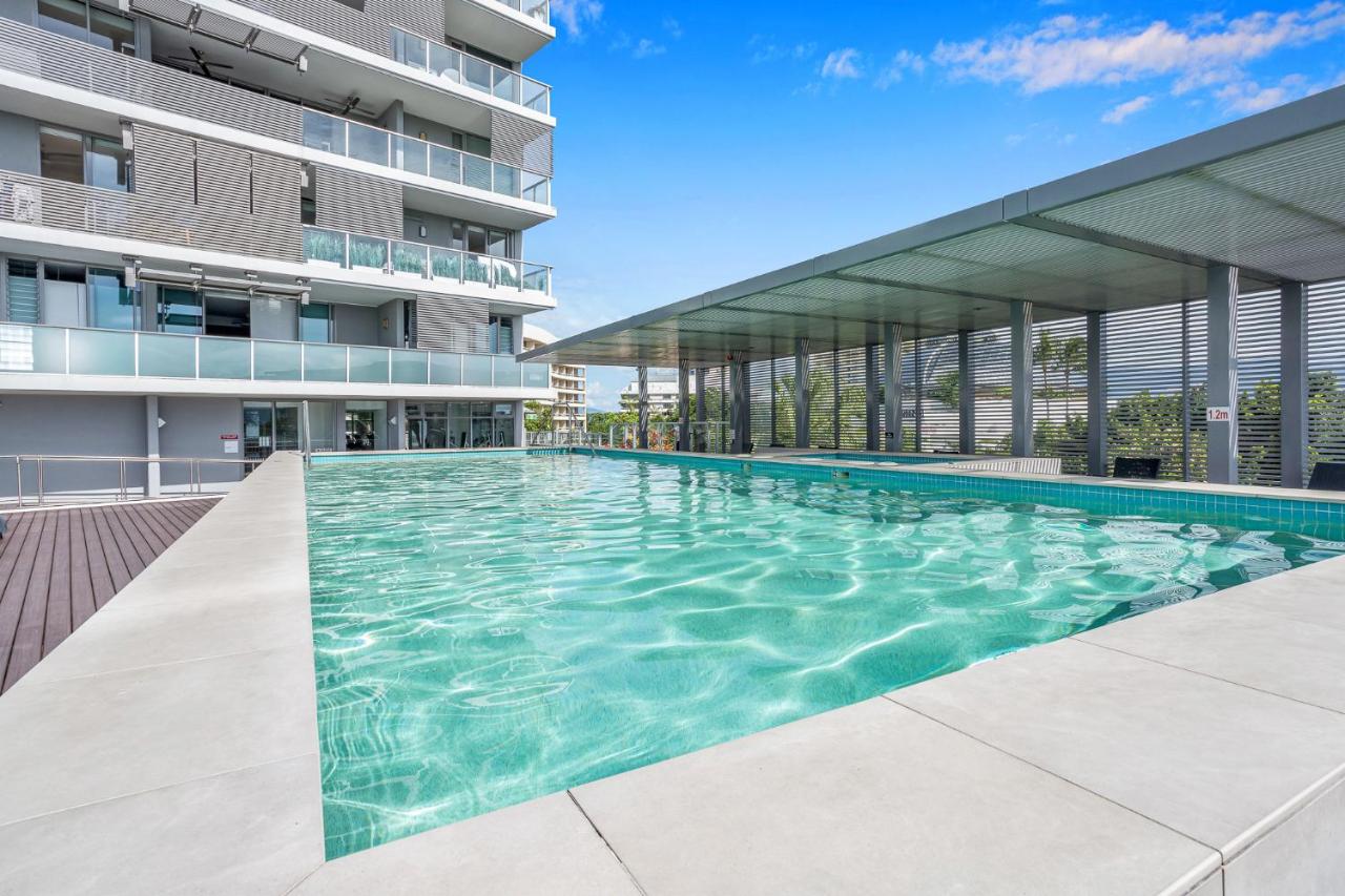 Luxury 1BR Apartment @ Harbour Lights Cairns - Ferienwohnung
