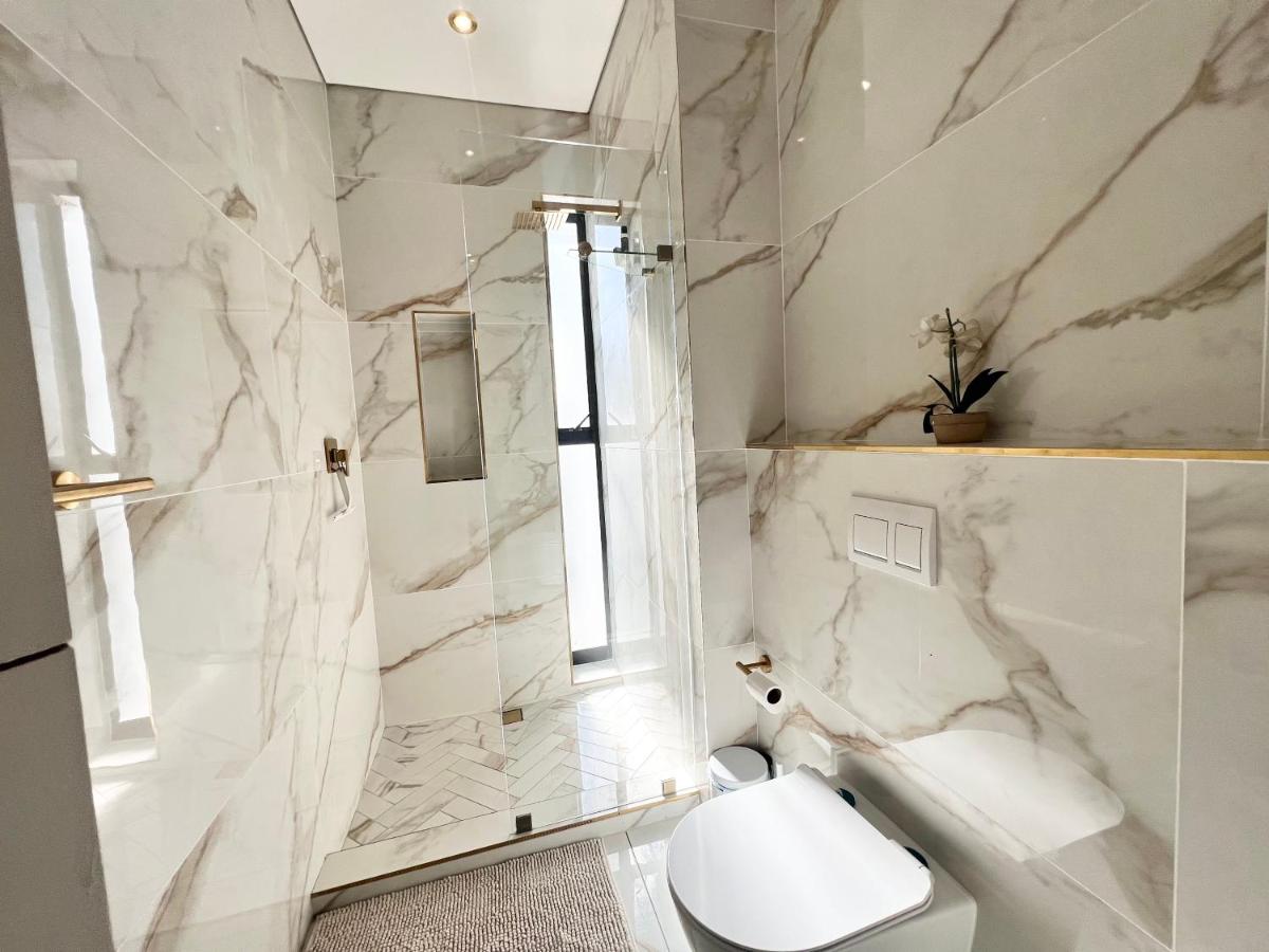 Camera Doppia con Letti Singoli con Bagno Privato