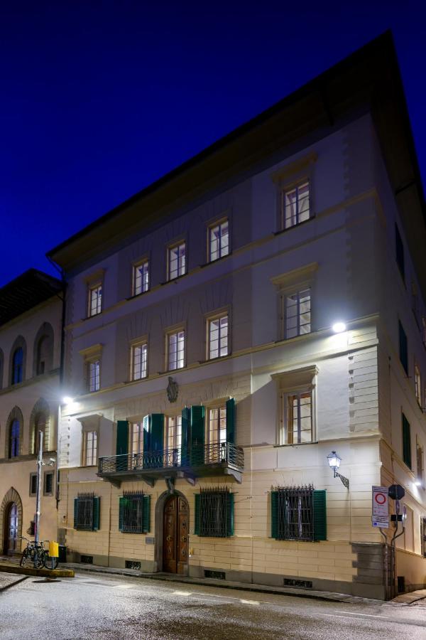 Barone Achille -La Dimora degli Affreschi Florence - B&B