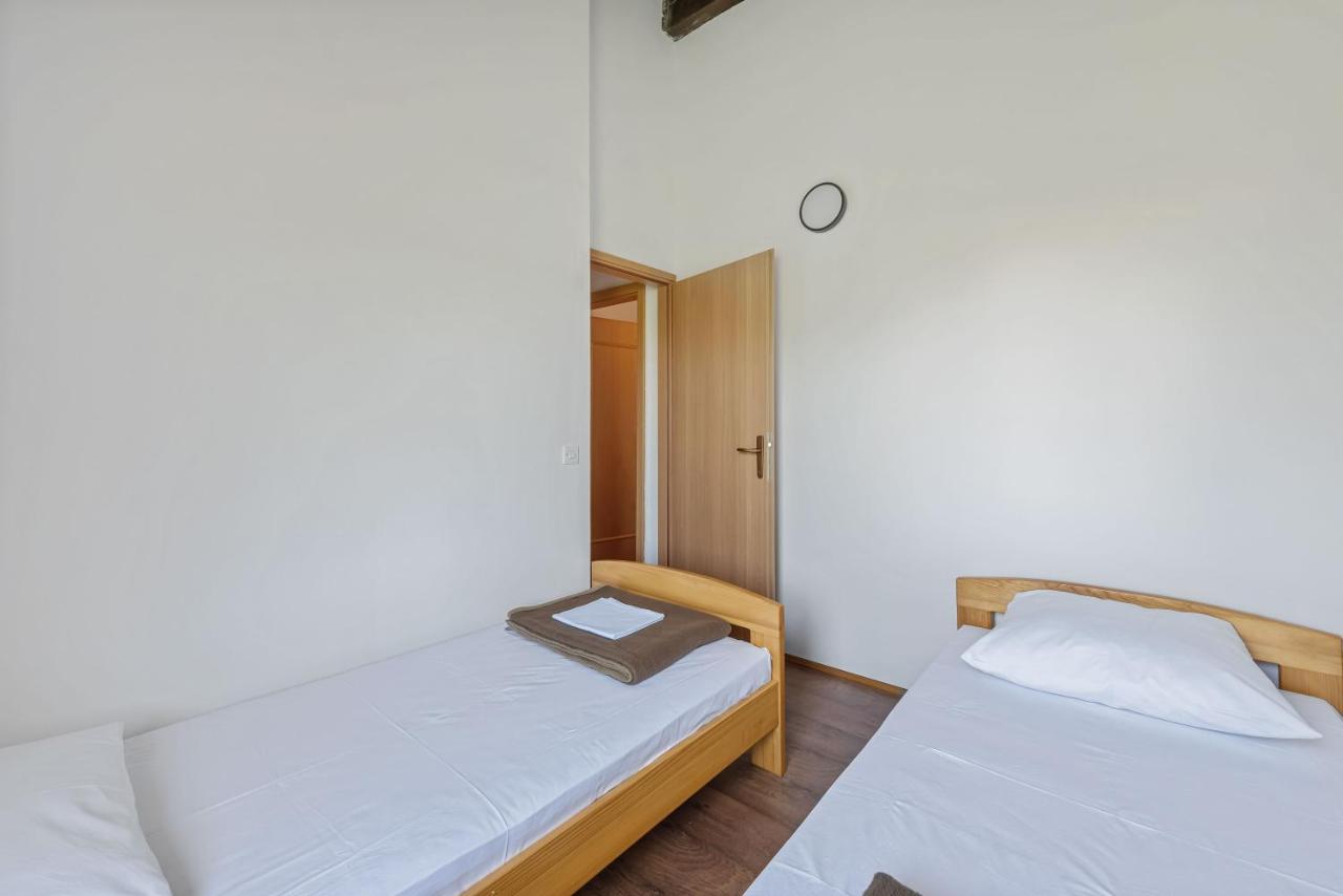 Apartment - Split Level