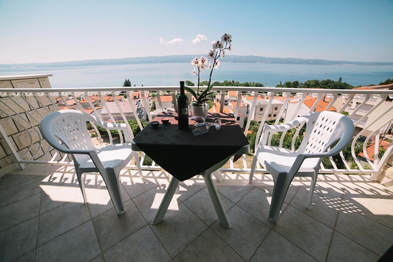 Studio Apartment with Sea View