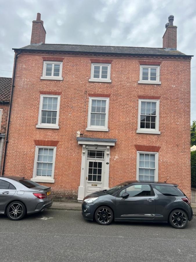 B&B Bawtry - Swan House - 5 x Executive Apartments - Central Bawtry - Bed and Breakfast Bawtry