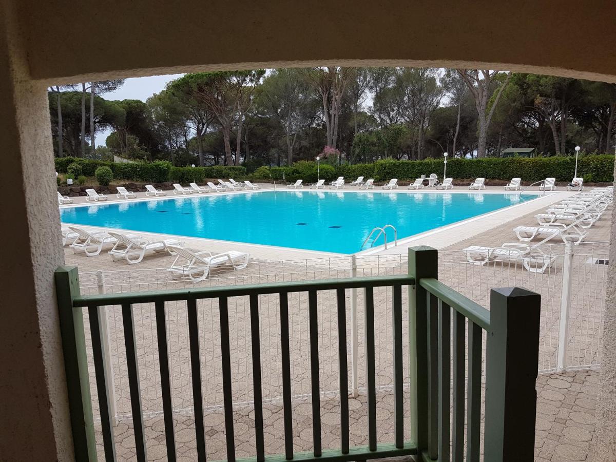 Grand T3 - Terrasse les pieds dans l'eau - Climatisation - B&B Saint-Raphaël