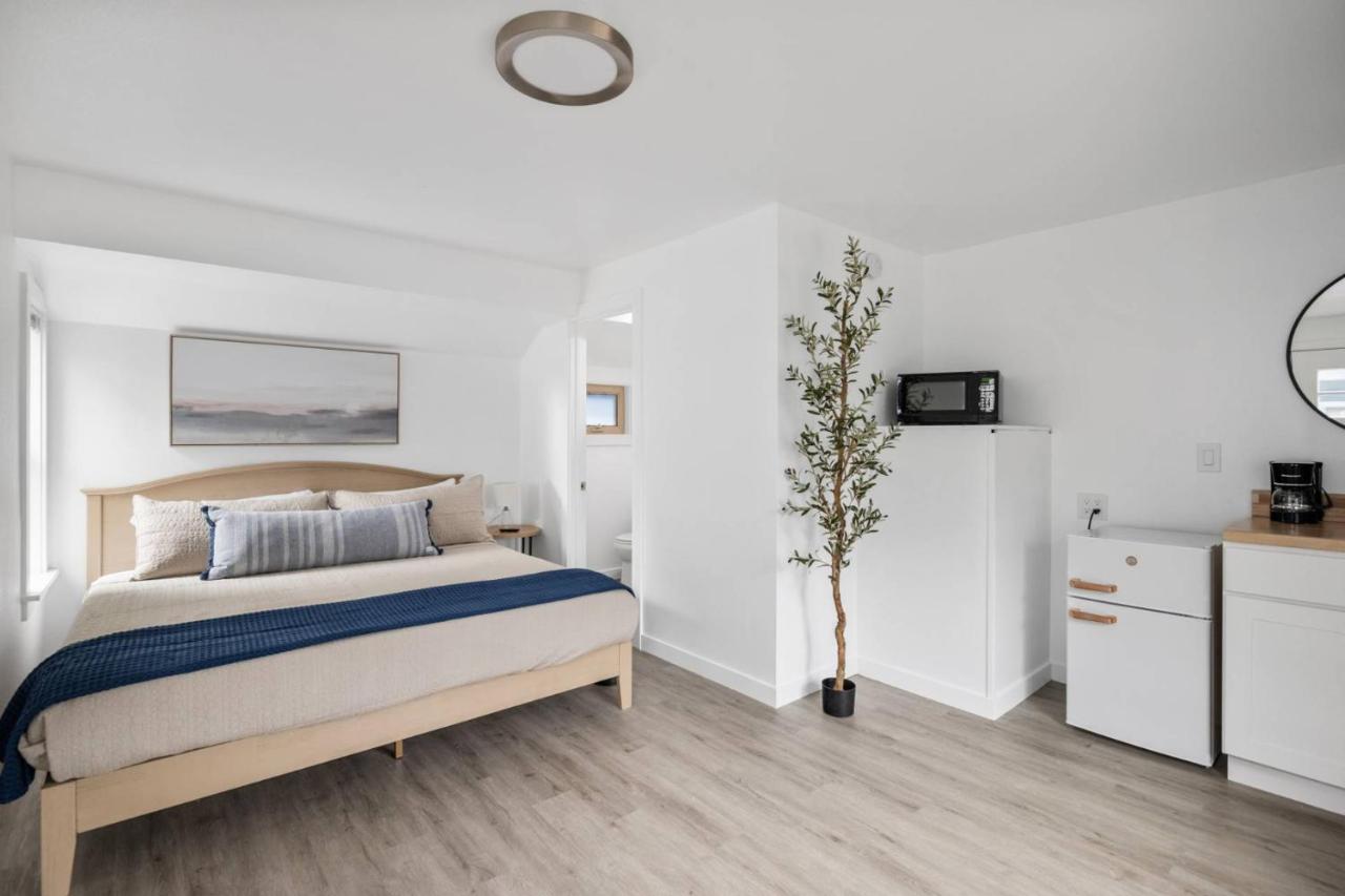 Ocean Rogue Inn Unit 9 - B&B
