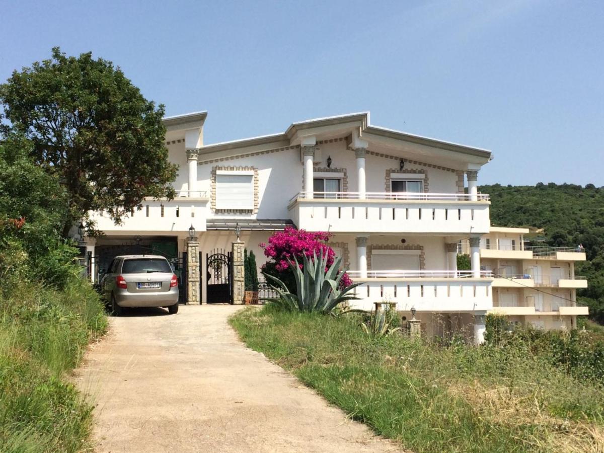 ELENA - B&B