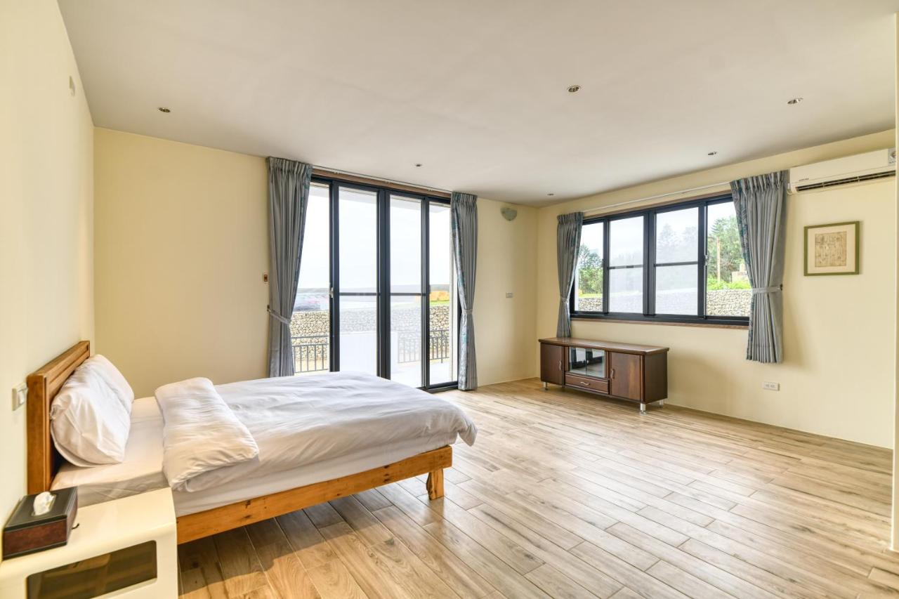 Tweepersoonskamer met Balkon en Uitzicht op Zee