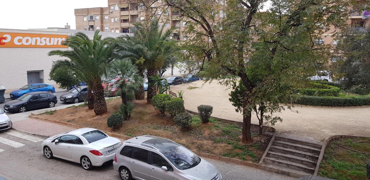 Habitación Privada Cerca de Valencia En Vivienda Compartida - B&B