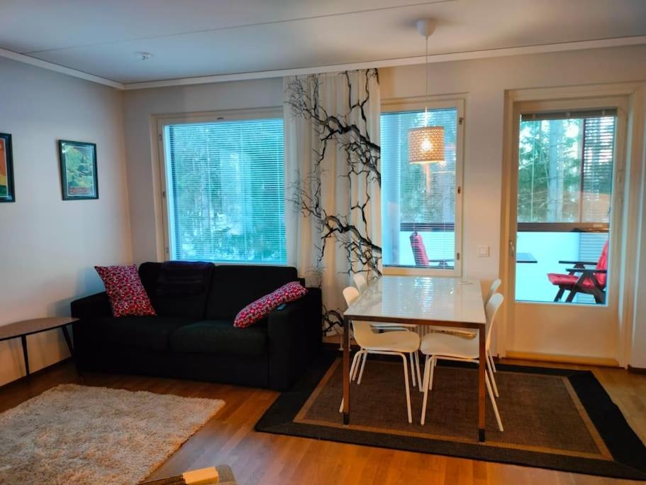 B&B Tampere - Cosy one bedroom apartment + free private parking - Bed and Breakfast Tampere