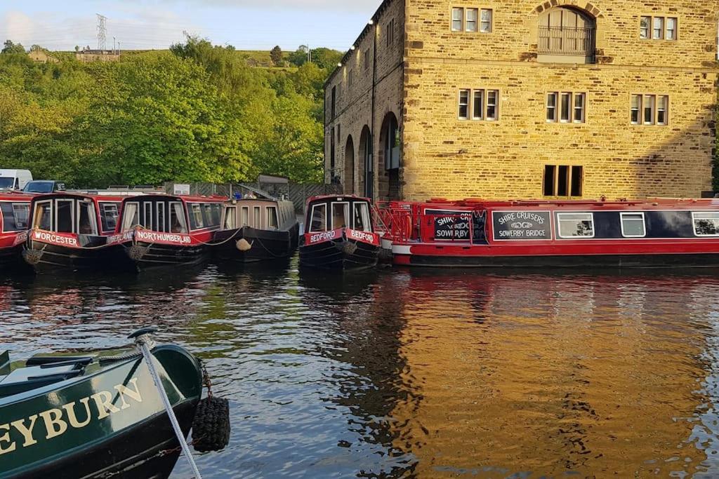 B&B Sowerby Bridge - Bowie's Abode - Bed and Breakfast Sowerby Bridge